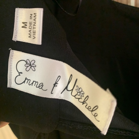 Black short sleeve jumpsuit - Picture 2 of 4